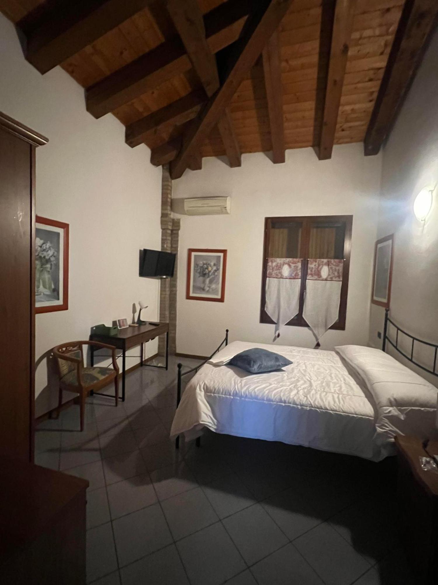 La Divina Hotel Sant'Agata Bolognese Eksteriør billede